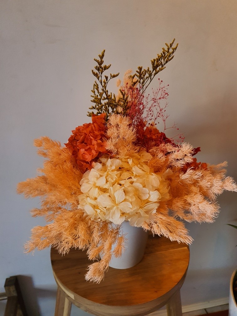 Dried & Preserved Flower Arrangements - Golden Touch Flowers